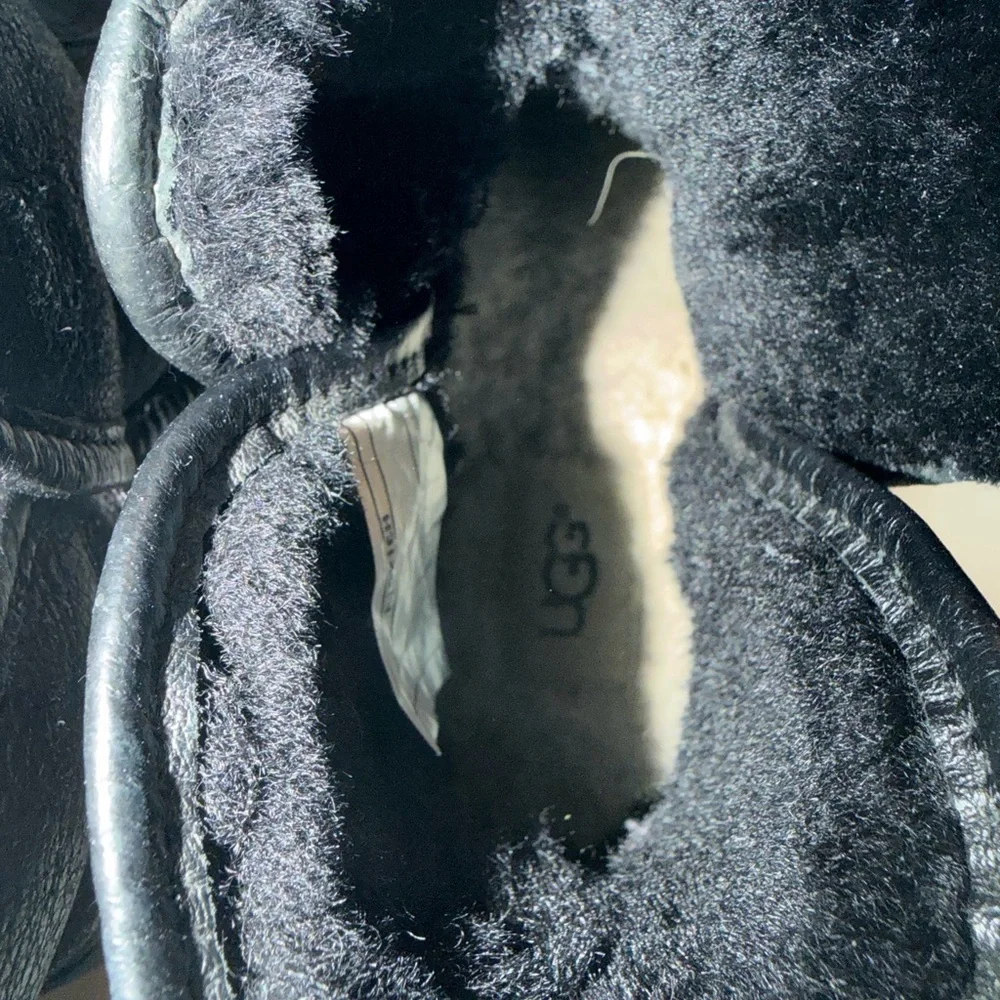 UGG Lavelle Ankle Leather Boots, Black, Size 8 - Picture 10 of 12